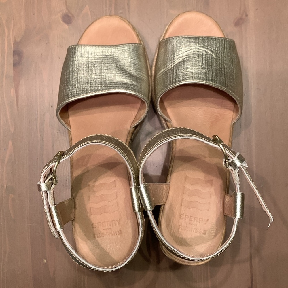 Sperry Women’s Fairwater Plushwave Wedge Sandal 8 - Picture 5 of 5